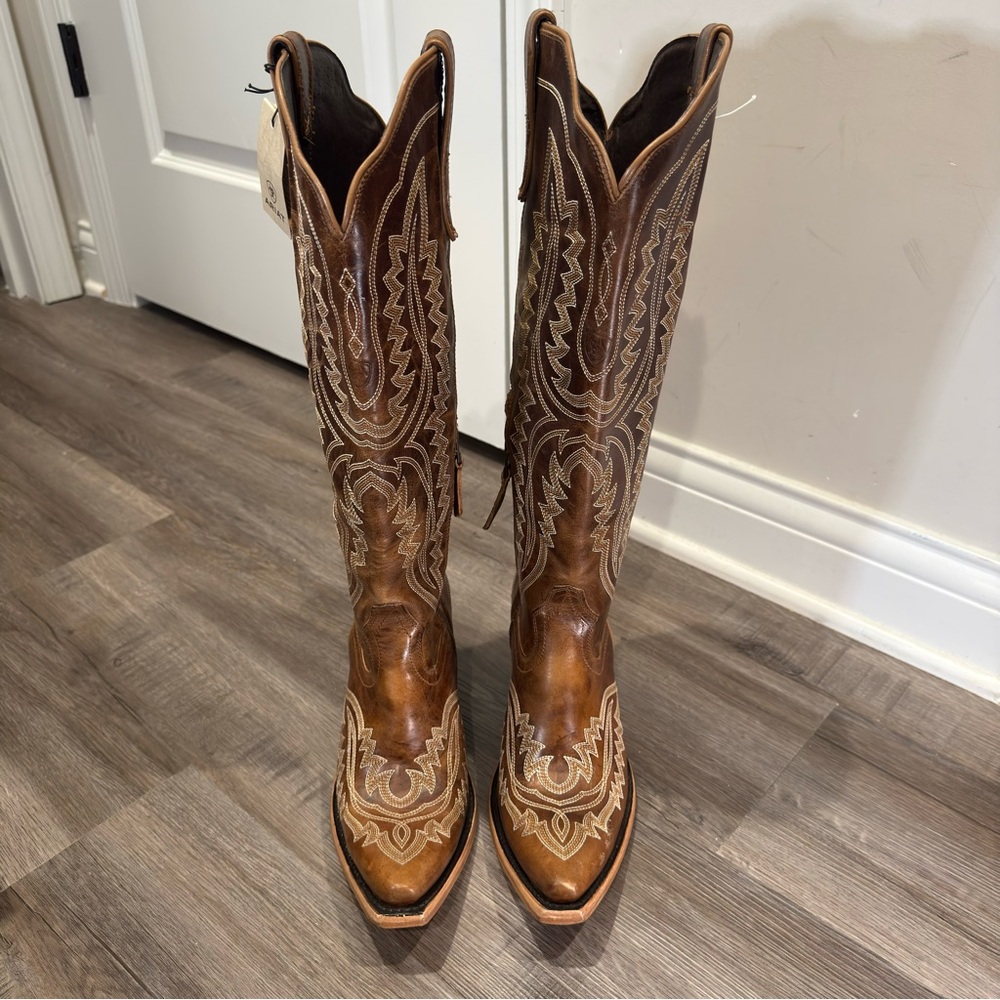 Ariat Casanova X Toe Western Cowboy Leather Boots in Shades of Grain - Picture 4 of 14
